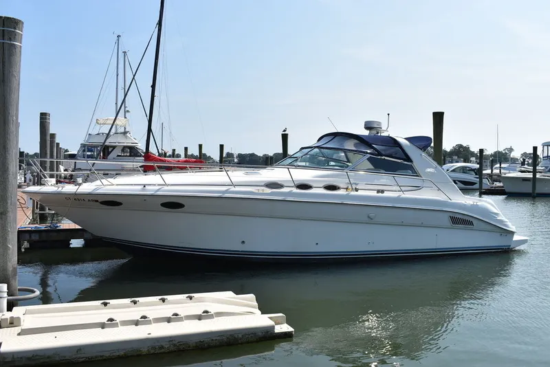 Slide: The Image of Sea Ray 370 Sundancer 1995 - 3