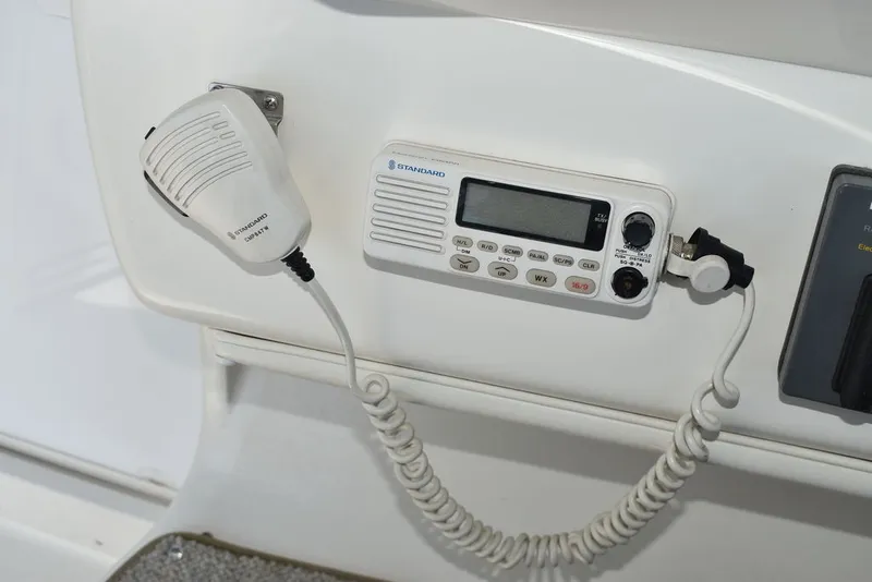 Slide: The Image of Sea Ray 370 Sundancer 1995 - 32