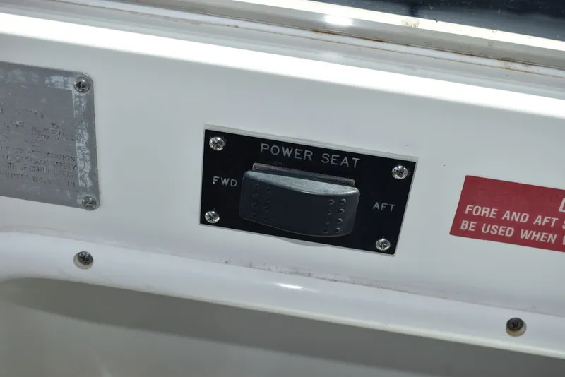 Slide: The Image of Sea Ray 370 Sundancer 1995 - 40