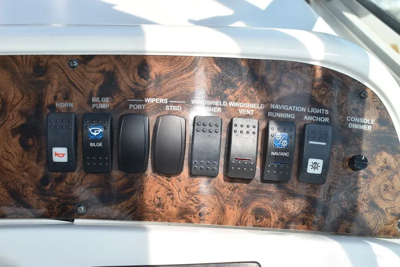 Slide: The Image of Sea Ray 370 Sundancer 1995 - 42