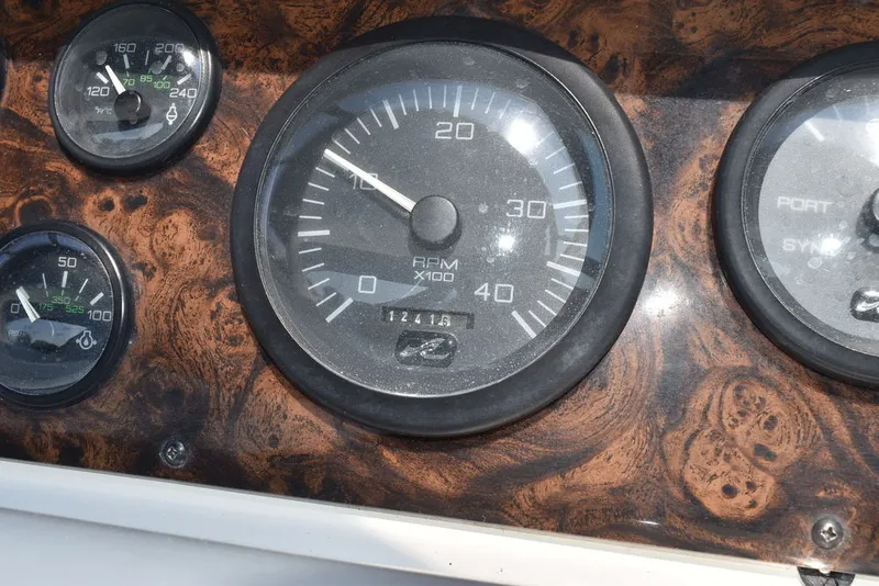 Slide: The Image of Sea Ray 370 Sundancer 1995 - 46