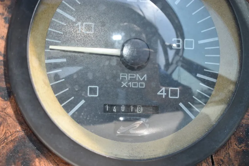 Slide: The Image of Sea Ray 370 Sundancer 1995 - 47