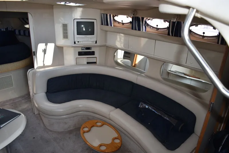 Slide: The Image of Sea Ray 370 Sundancer 1995 - 52