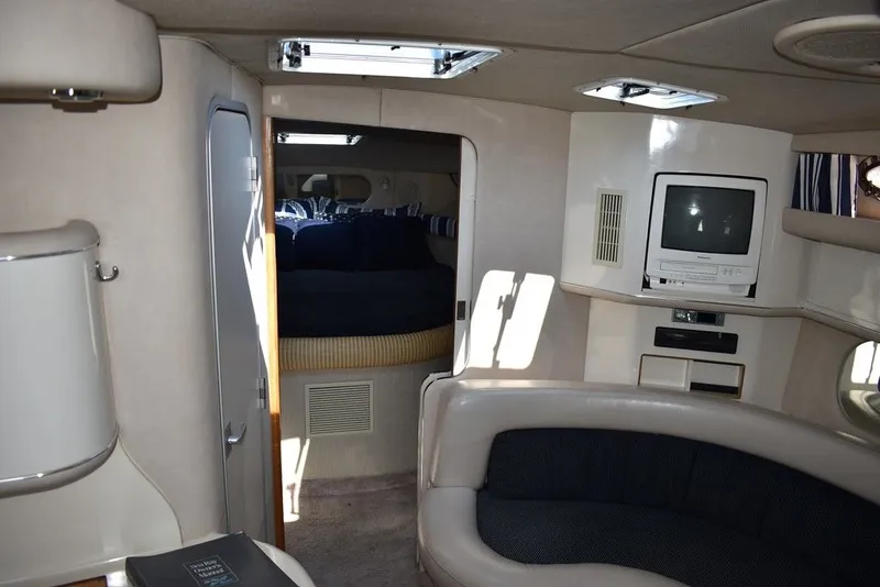 Slide: The Image of Sea Ray 370 Sundancer 1995 - 53