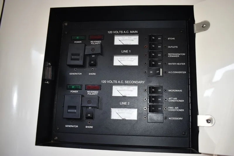 Slide: The Image of Sea Ray 370 Sundancer 1995 - 60