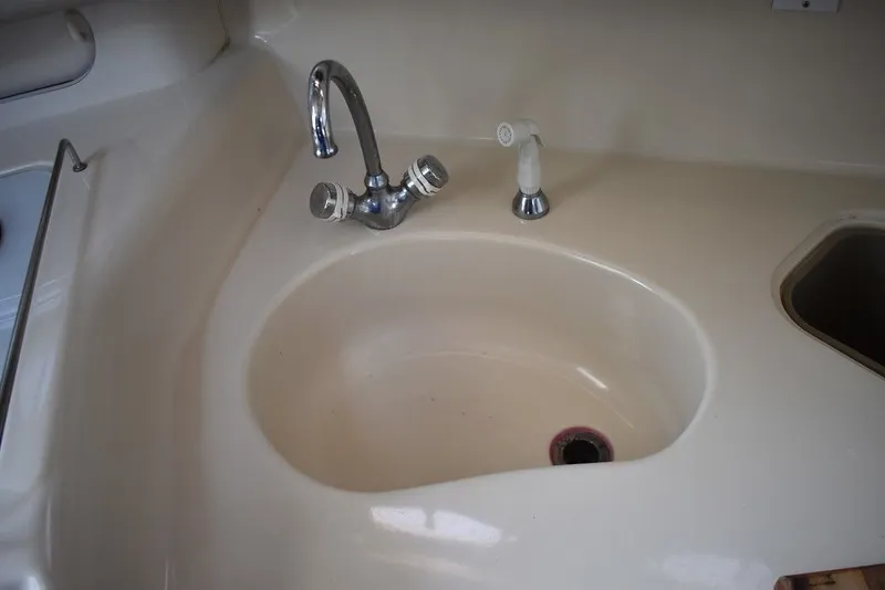 Slide: The Image of Sea Ray 370 Sundancer 1995 - 67