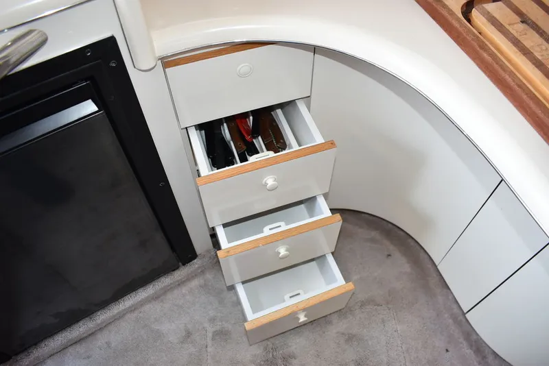 Slide: The Image of Sea Ray 370 Sundancer 1995 - 70