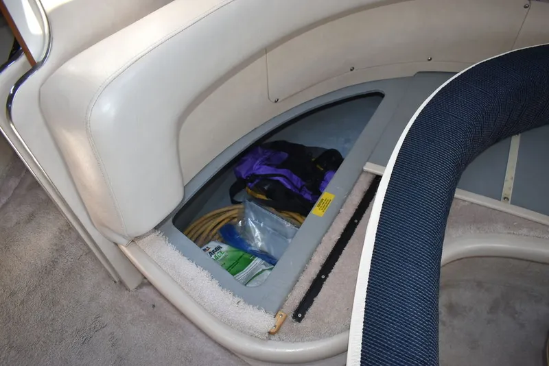 Slide: The Image of Sea Ray 370 Sundancer 1995 - 73