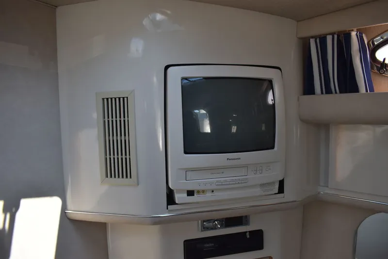 Slide: The Image of Sea Ray 370 Sundancer 1995 - 74