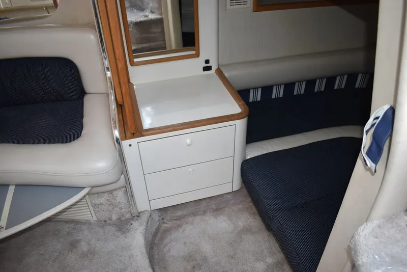 Slide: The Image of Sea Ray 370 Sundancer 1995 - 83