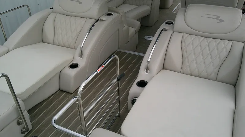 Slide: The Image of Bennington 2575QCW 2015 - 16