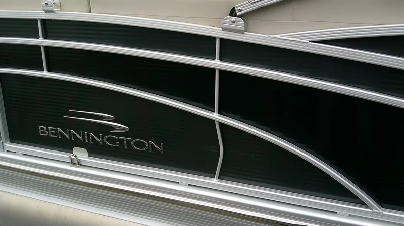Slide: The Image of Bennington 2575QCW 2015 - 20