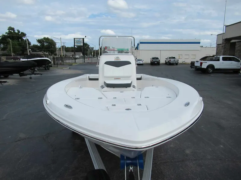 Slide: The Image of Robalo 206 PRO 2027 - 3