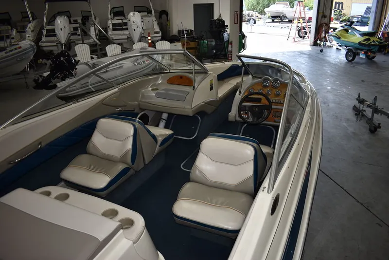 Slide: The Image of Bayliner Marine 2100 SR 1997 - 17