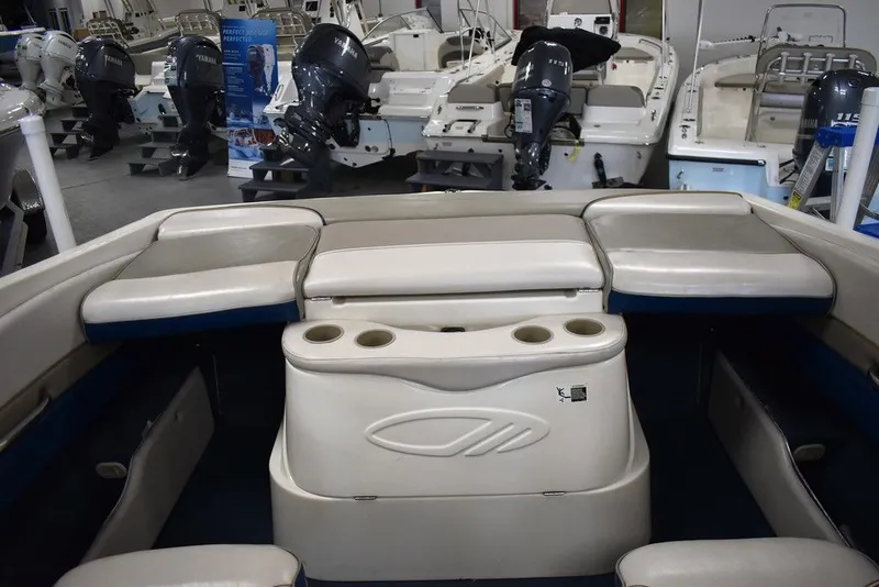 Slide: The Image of Bayliner Marine 2100 SR 1997 - 24