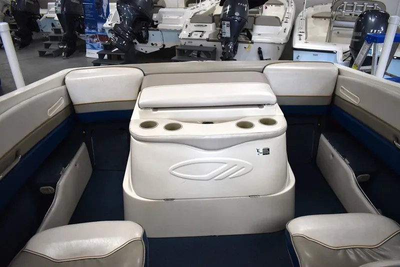 Slide: The Image of Bayliner Marine 2100 SR 1997 - 28