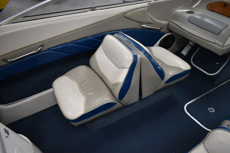 Slide: The Image of Bayliner Marine 2100 SR 1997 - 43