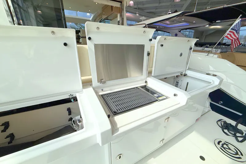 Slide: The Image of Cruisers 42 Cantius 2025 - 10