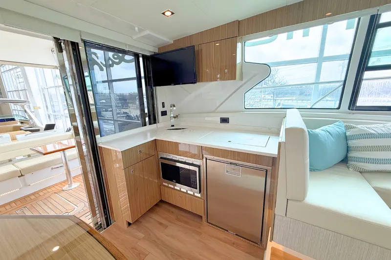 Slide: The Image of Cruisers 42 Cantius 2025 - 26