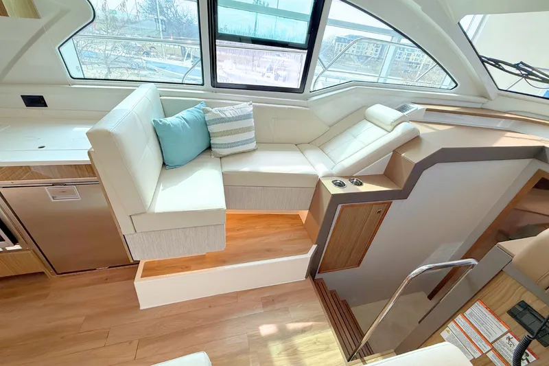 Slide: The Image of Cruisers 42 Cantius 2025 - 32