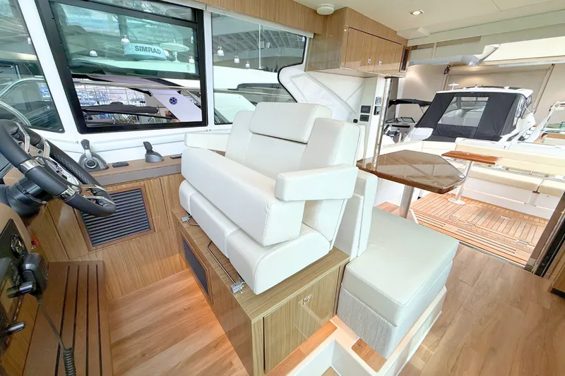 Slide: The Image of Cruisers 42 Cantius 2025 - 35