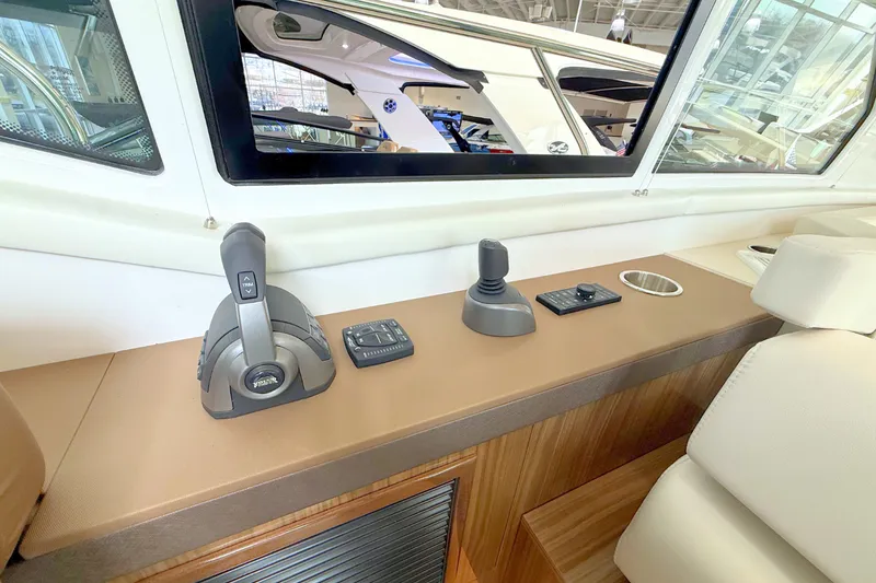 Slide: The Image of Cruisers 42 Cantius 2025 - 41
