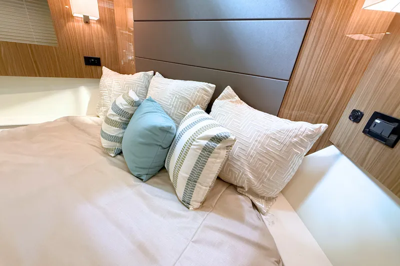 Slide: The Image of Cruisers 42 Cantius 2025 - 51