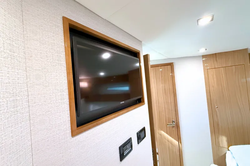 Slide: The Image of Cruisers 42 Cantius 2025 - 52