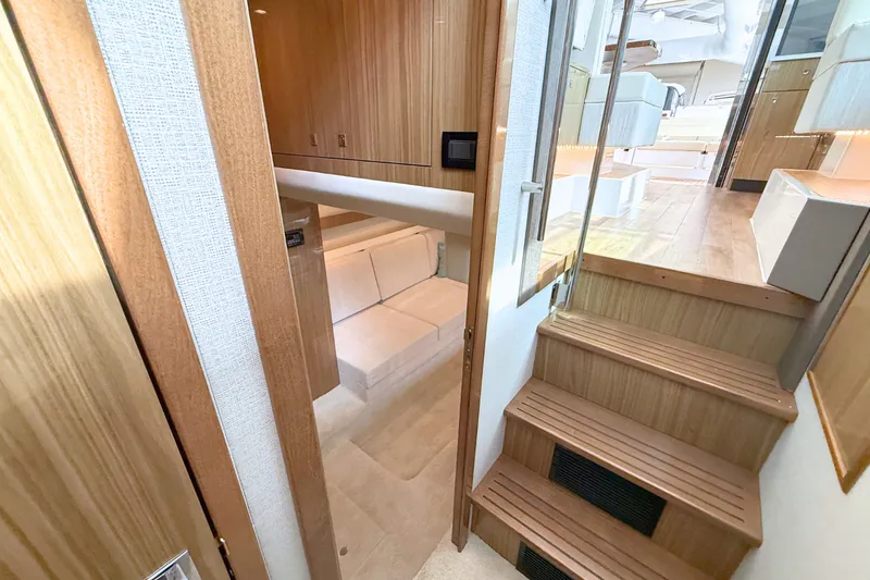 Slide: The Image of Cruisers 42 Cantius 2025 - 66