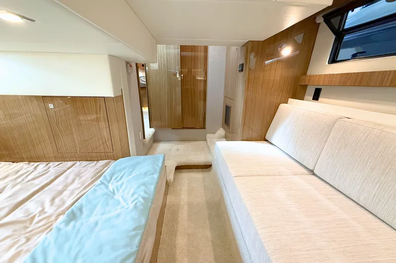 Slide: The Image of Cruisers 42 Cantius 2025 - 69