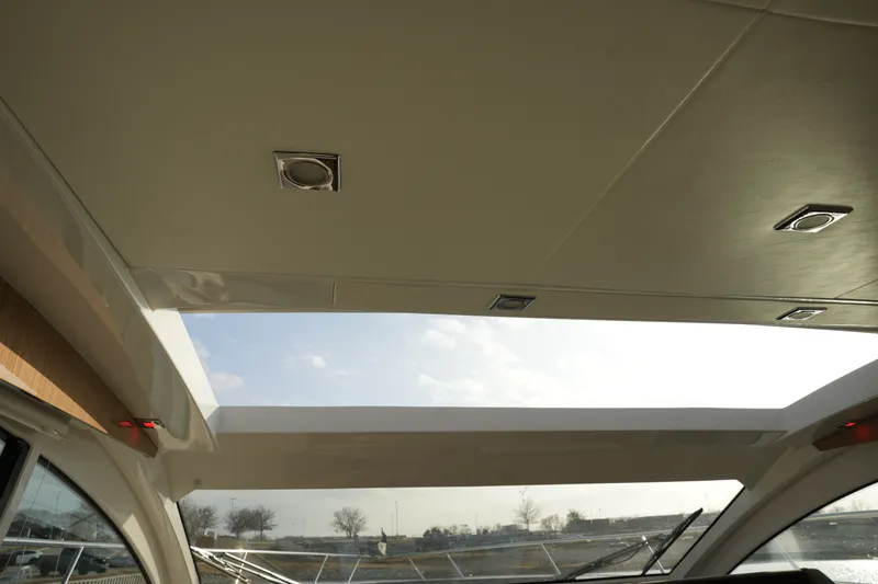 Slide: The Image of Cruisers Yachts 42 Cantius 2025 - 27