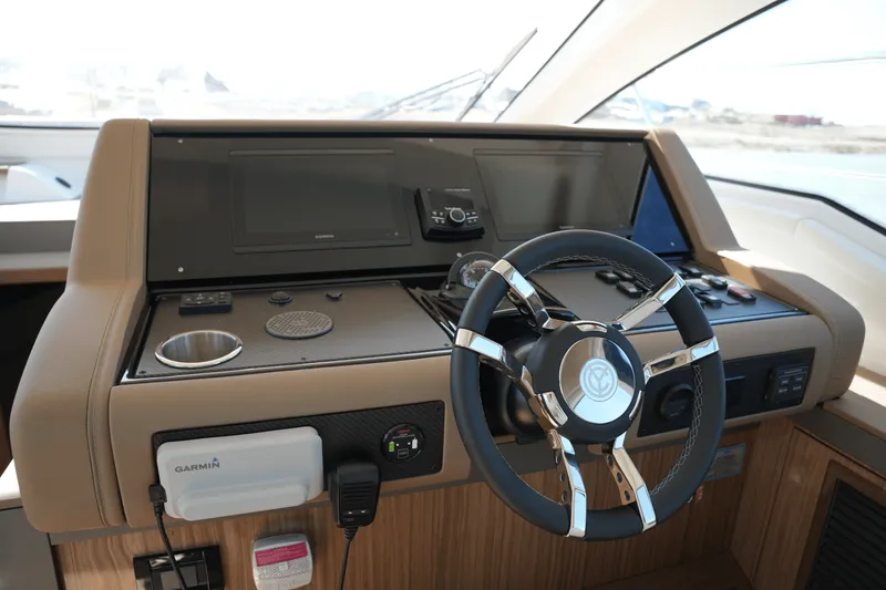 Slide: The Image of Cruisers Yachts 42 Cantius 2025 - 36