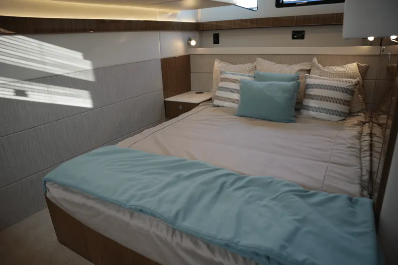 Slide: The Image of Cruisers Yachts 42 Cantius 2025 - 45