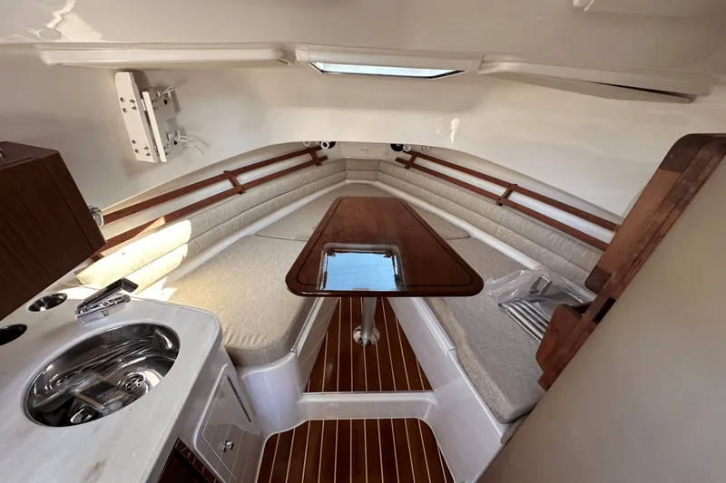 Slide: The Image of Grady-White Marlin 300 2025 - 12