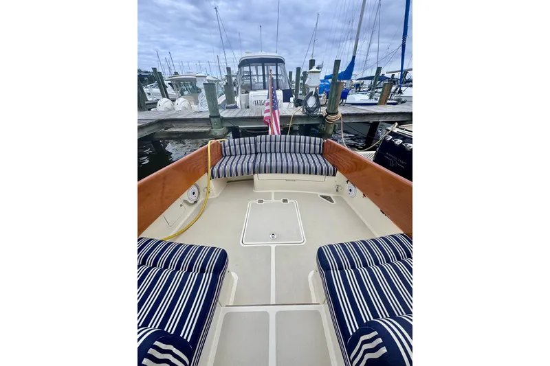 Slide: The Image of Hinckley Yachts Picnic Boat 37 MKIII 2010 - 9