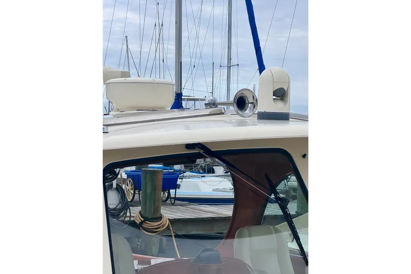 Slide: The Image of Hinckley Yachts Picnic Boat 37 MKIII 2010 - 7