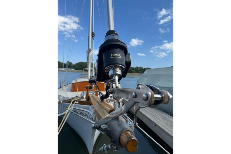 Slide: The Image of Nielsen 44 Cutter Rigged 1979 - 2