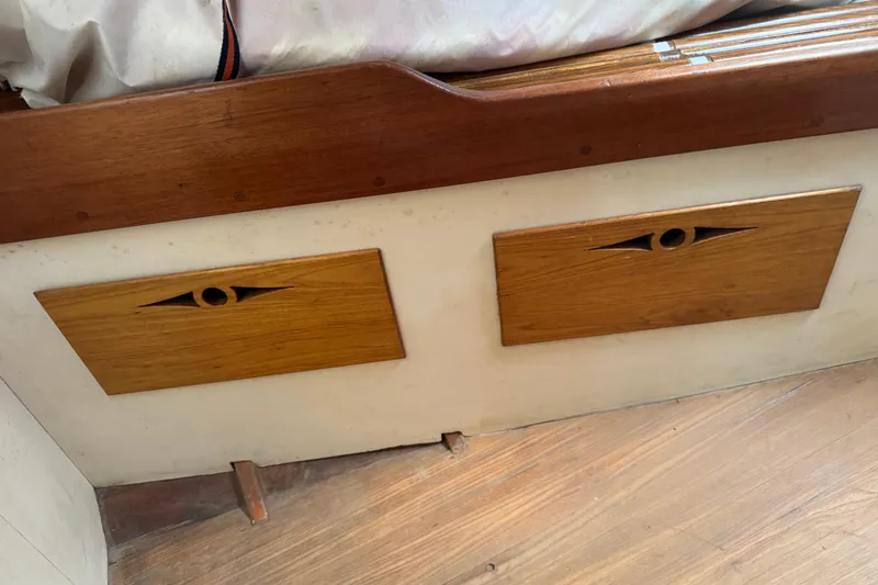Slide: The Image of Nielsen 44 Cutter Rigged 1979 - 9