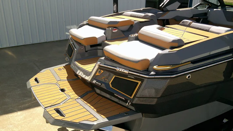 Slide: The Image of MasterCraft X 24 2026 - 19