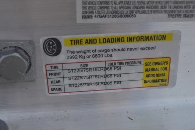 Slide: The Image of Venture Trailers Aluminum Tandem Axle Commander Series COM-8800 2024 - 17
