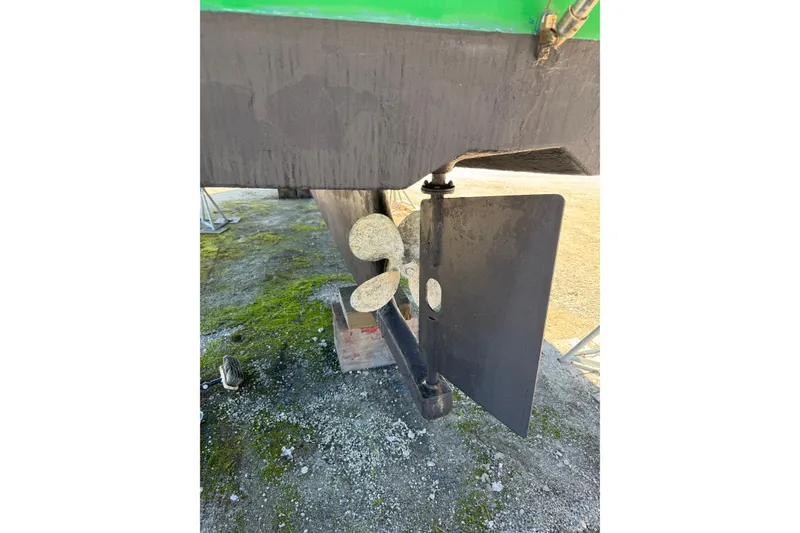 Slide: The Image of Transpacific Marine Pilothouse 32 1998 - 13