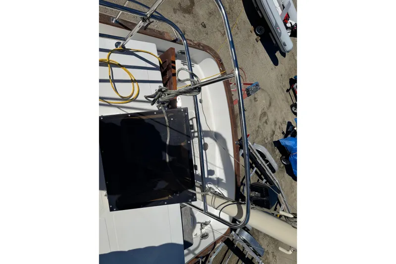 Slide: The Image of Transpacific Marine Pilothouse 32 1998 - 18
