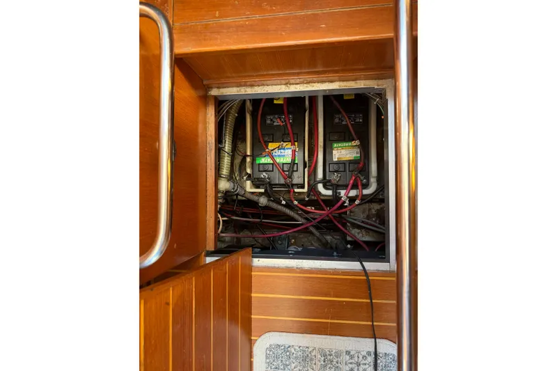 Slide: The Image of Transpacific Marine Pilothouse 32 1998 - 29