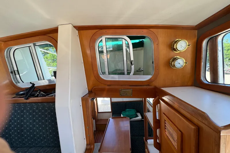 Slide: The Image of Transpacific Marine Pilothouse 32 1998 - 34