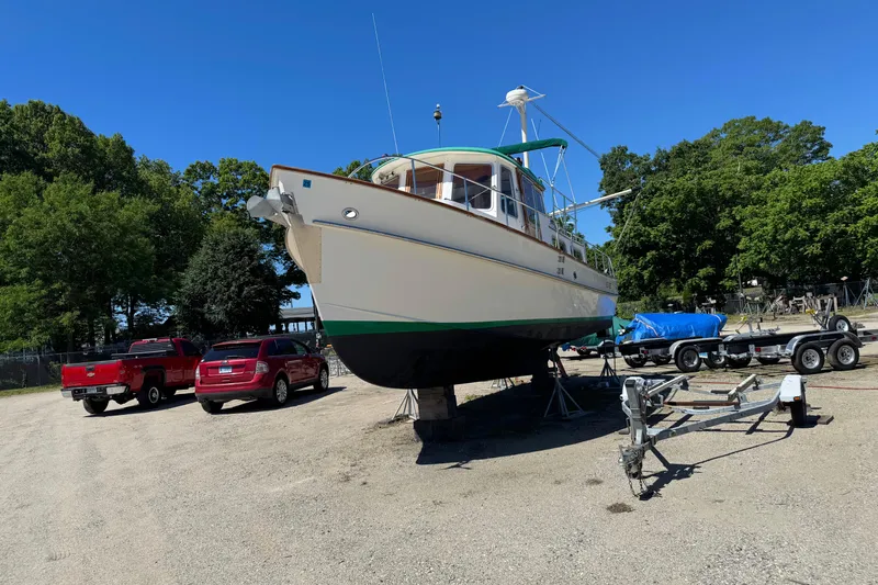Slide: The Image of Transpacific Marine Pilothouse 32 1998 - 5