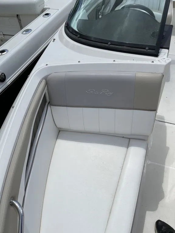 Slide: The Image of Sea Ray 230 SLX 2013 - 6