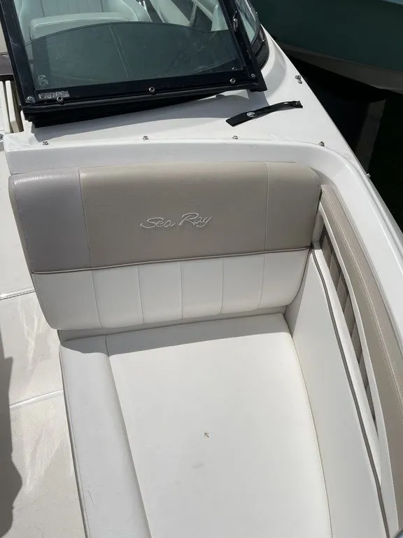 Slide: The Image of Sea Ray 230 SLX 2013 - 7