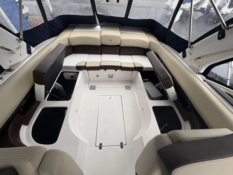 Slide: The Image of Regal 2700 ES 2016 - 11