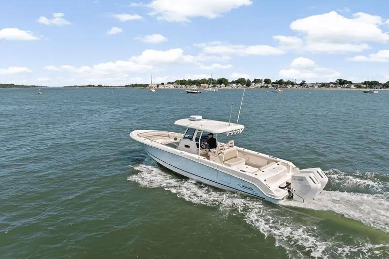 Slide: The Image of Boston Whaler 330 Outrage 2025 - 49