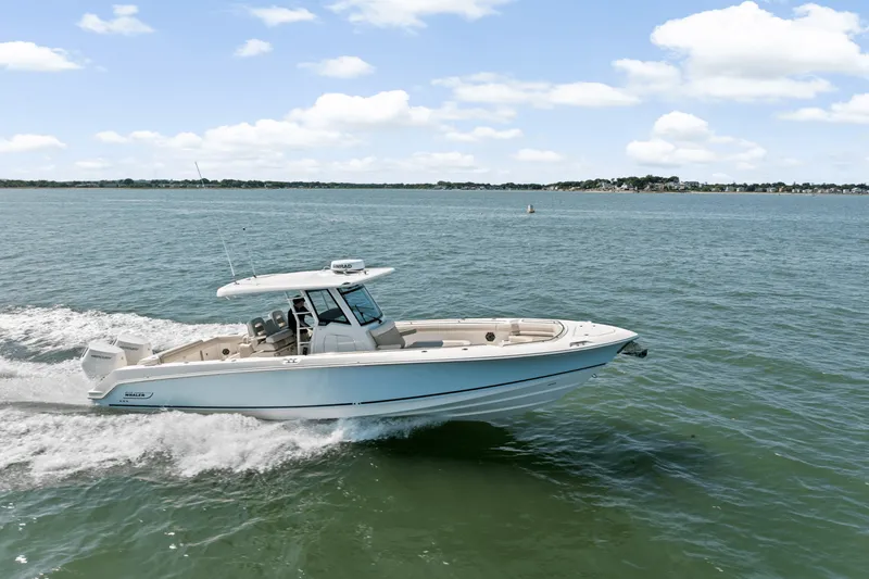 Slide: The Image of Boston Whaler 330 Outrage 2025 - 51